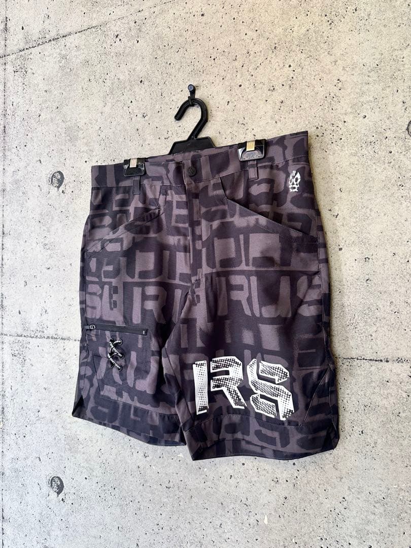 【新品未使用】サイズ6 メンズ ハーフパンツ ラッセルノ 2702