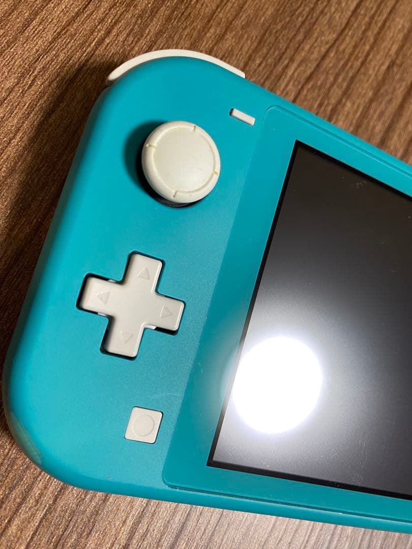【美品】Nintendo Switch Lite ターコイズブルー　充電器付