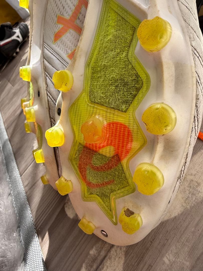 asicsサッカースパイクDS LIGHT X-FLY PRO 2