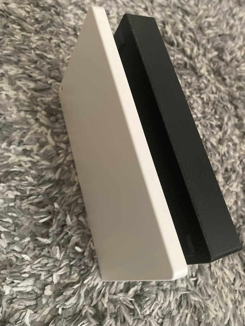 Nintendo Switch 本体（白カバー付き）