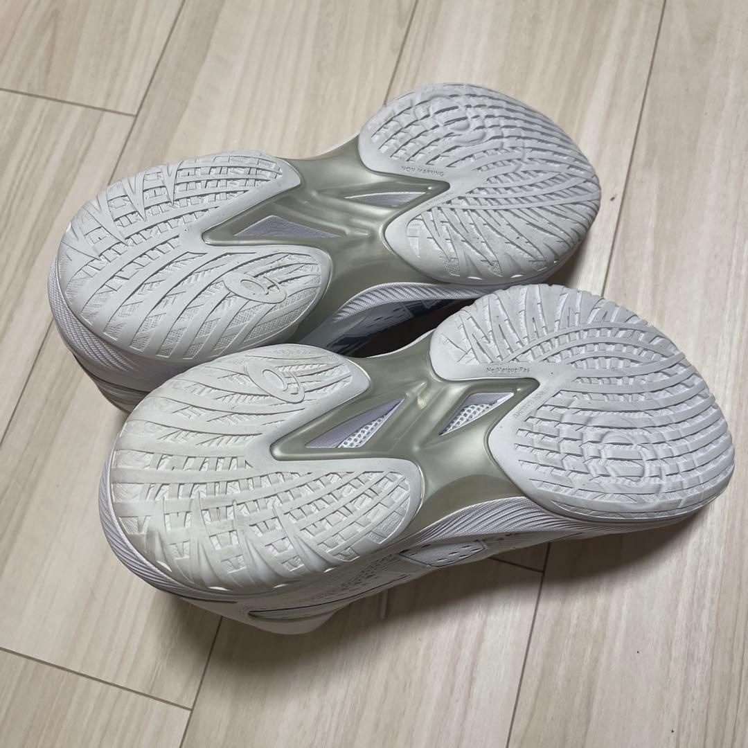 【新品未使用】ASICS GELHOOP V15 EXTRA WIDE