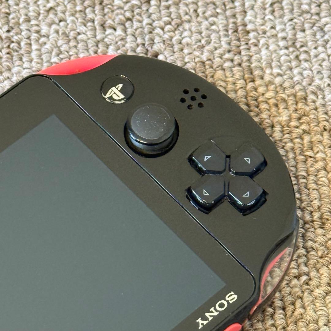 PSVITA PCH-2000 ピンク/ブラック 箱付き