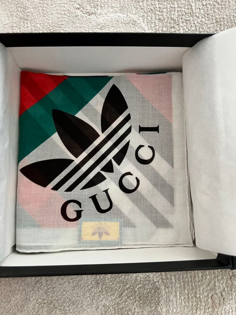 GUCCI✖️adidasバンダナスカーフ