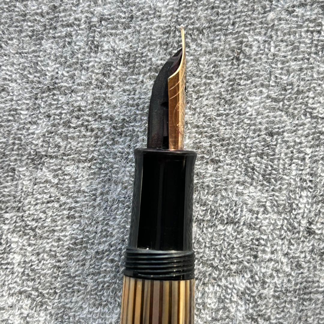 w*4様 【ジャンク品】 万年筆 │ Pelikan 400 2本 │ ニブ：有
