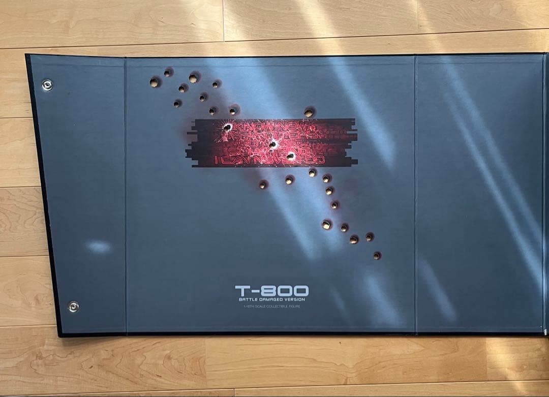 ホットトイズ ムービーマスターピースDX ターミネーター2 T-800ダメージ版