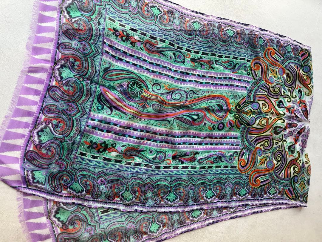 【新品未使用】ETRO ペイズリー柄 シルク100% スカーフ