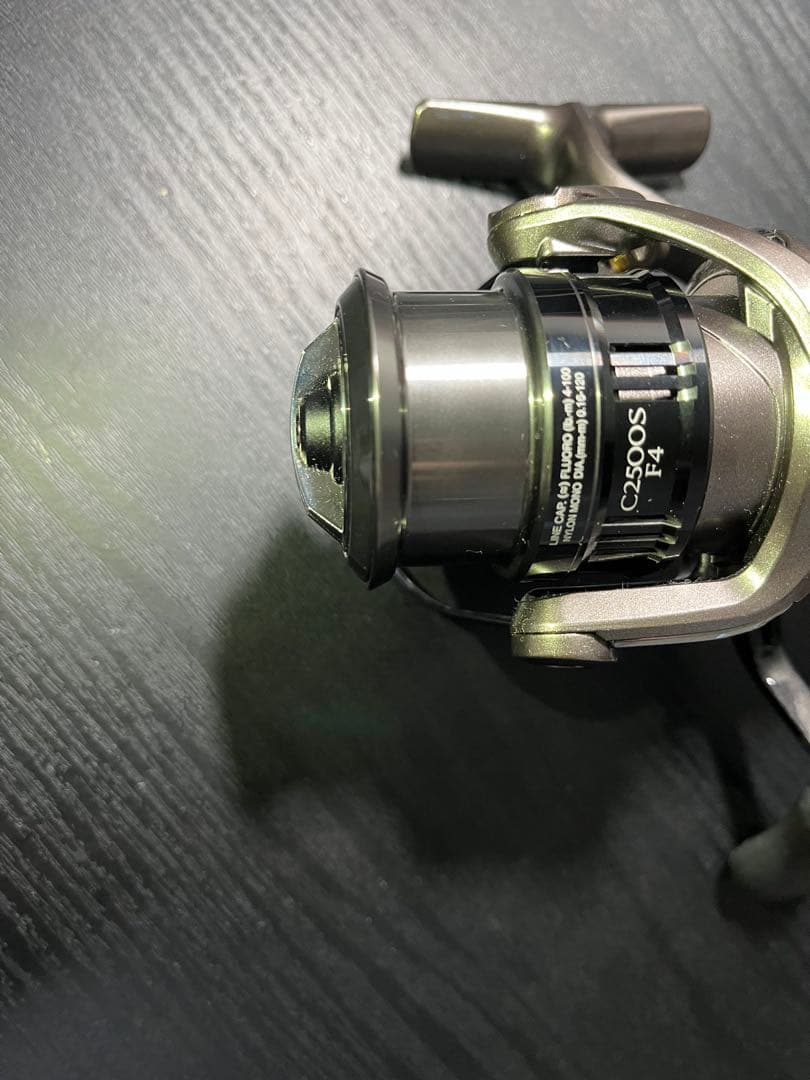 コンプレックスCl4+ スピニングリール