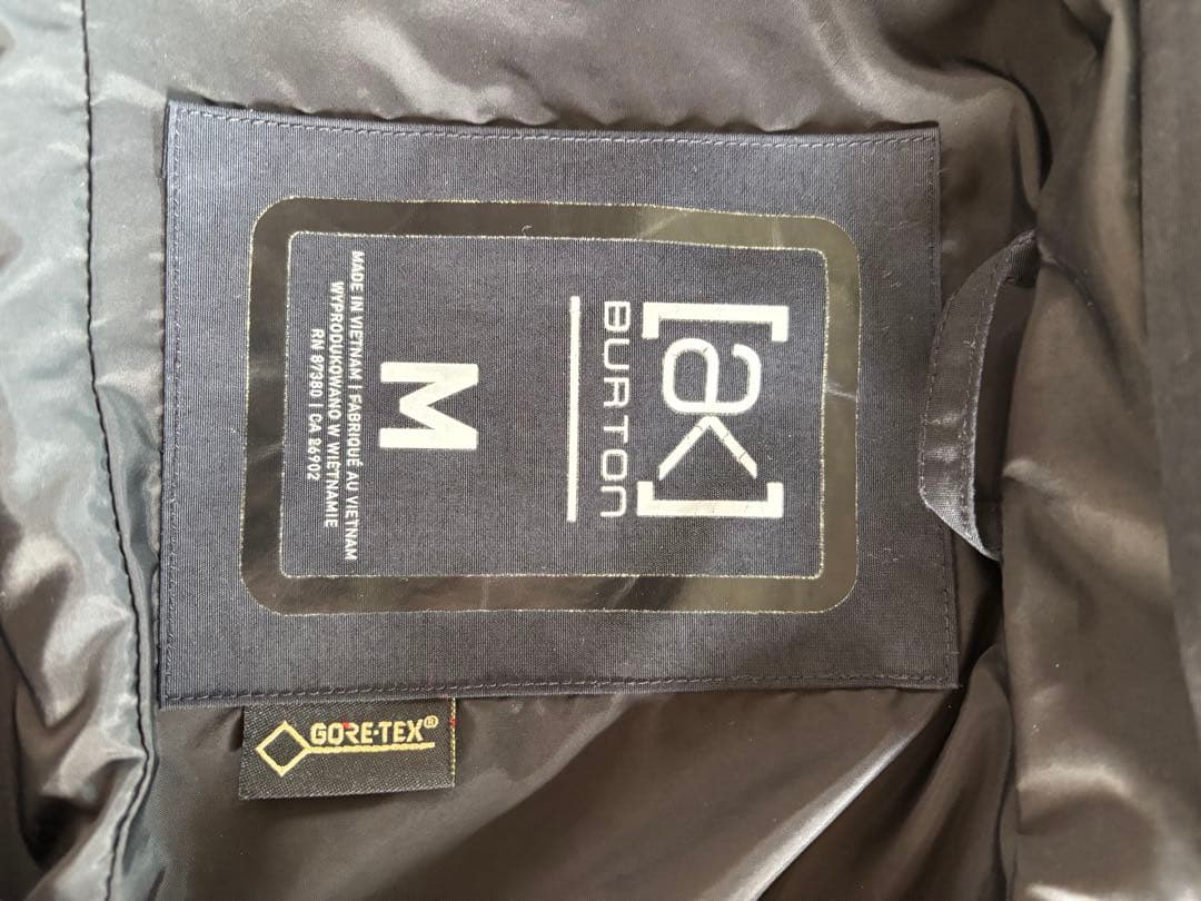 BURTON AK ゴアテックス 2L BOOM JACKET 綺麗です