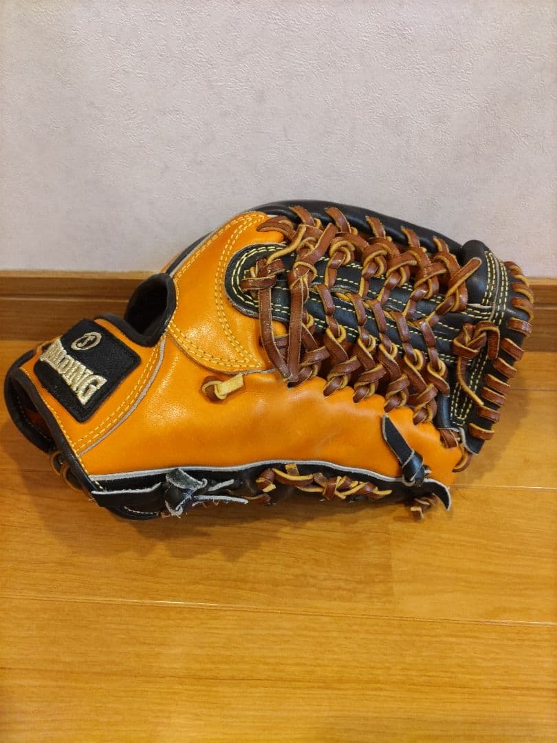 SPALDING 硬式グローブ 内野手　右利き用