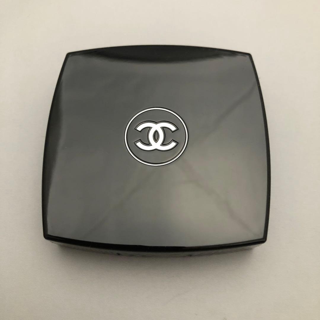CHANEL レ　キャトル　オンブル　79 スパイシーズ