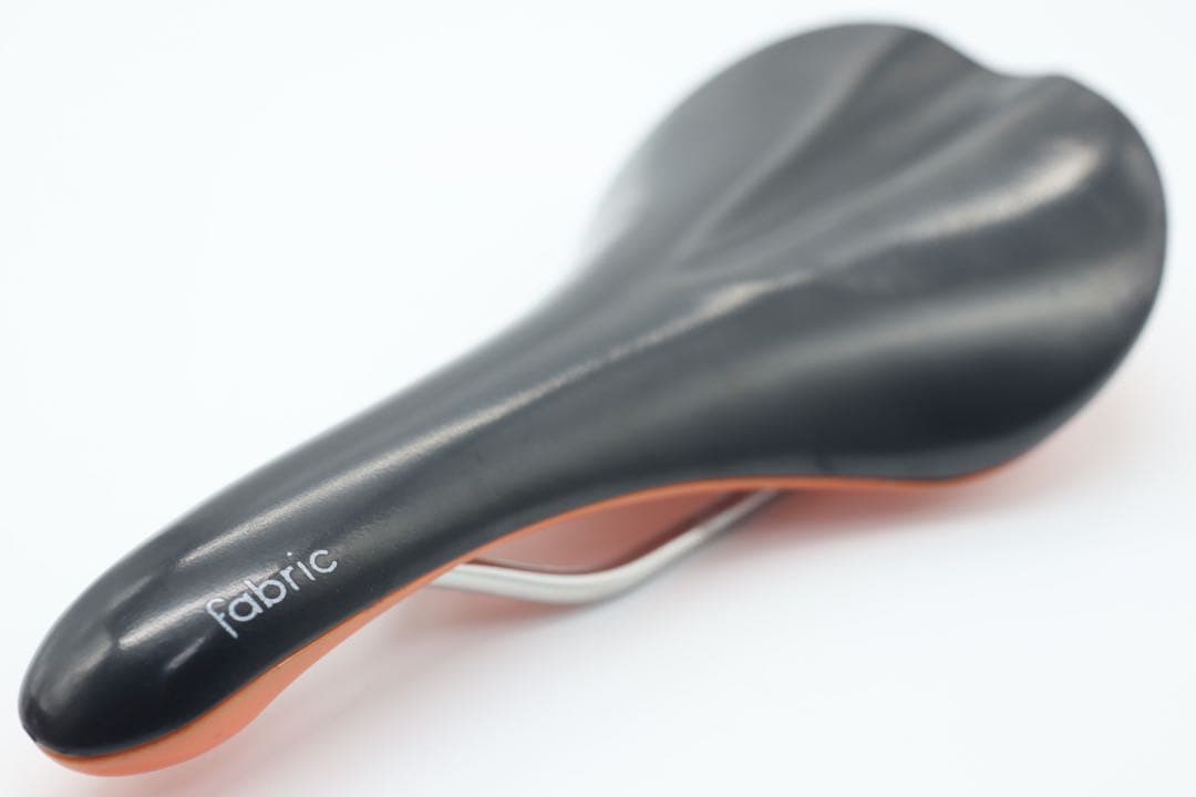 FABRIC Scoop Radius Race サドル ピスト ブルーラグ