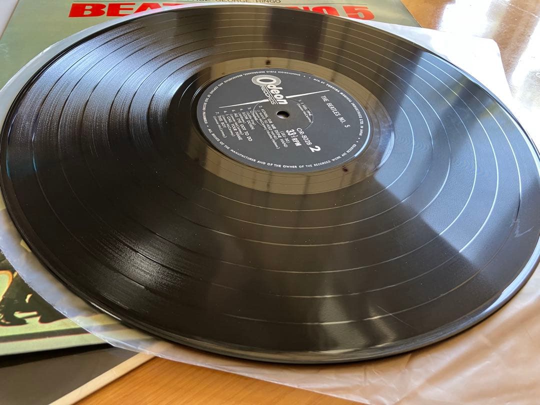 稀少黒のおまけ付き！　綺麗な良い赤盤　　ミート！　ビートルズ