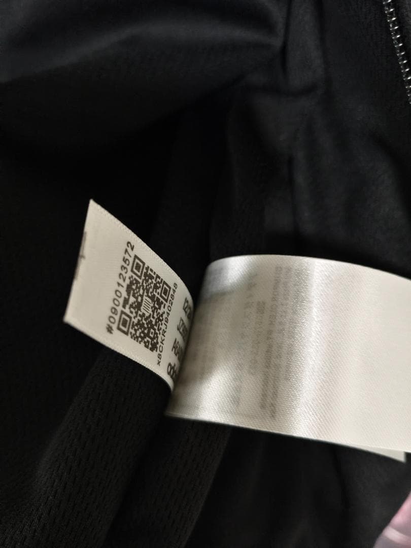 新品 adidasアディダス 中国限定 蛇年 ブラックジャケット サイズ2XL