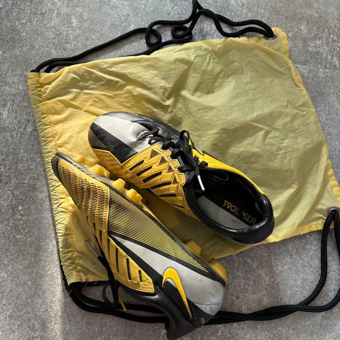 NIKEナイキ トータル90 T90 レーザー IV K HG-B 26cm