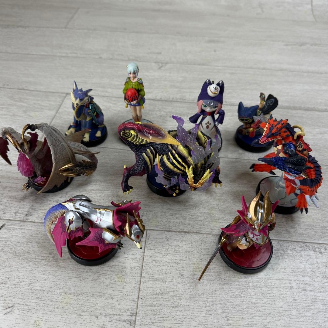 【美品】アミーボ amiibo モンスターハンター　フィギュアコレクション９点