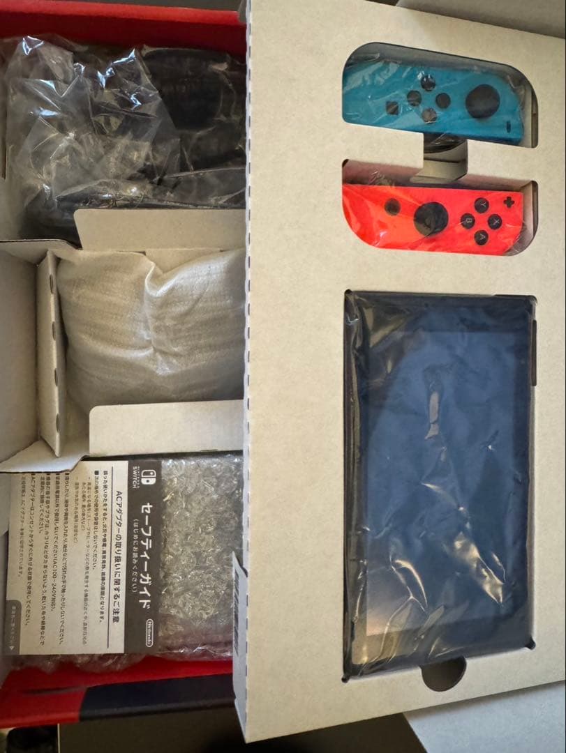 Nintendo Switch ニンテンドースイッチ ネオンレッド・ブルー