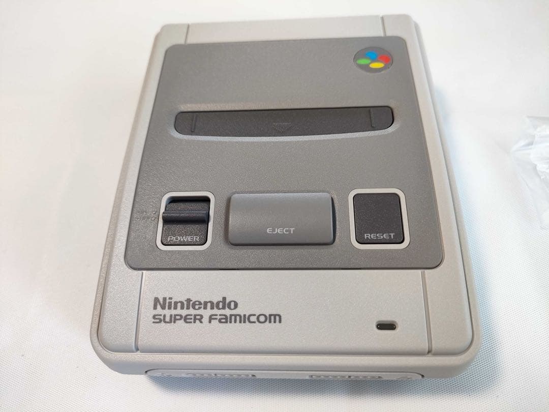 箱付きNintendo ニンテンドークラシックミニ スーパーファ…