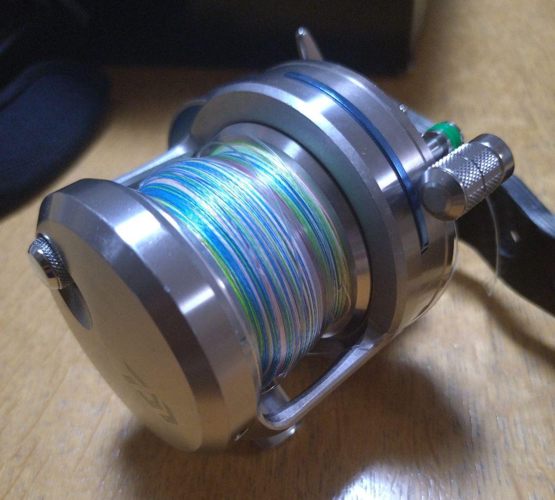 お買得 ダイワ ソルティガ 15H カーボンハンドル 替えスプール2個 付き