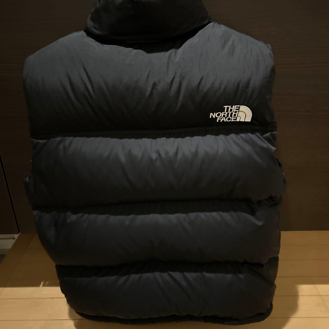 にゃにゃ　極美品‼️ノースフェイス　ヌプシベスト　人気ブラックＬ