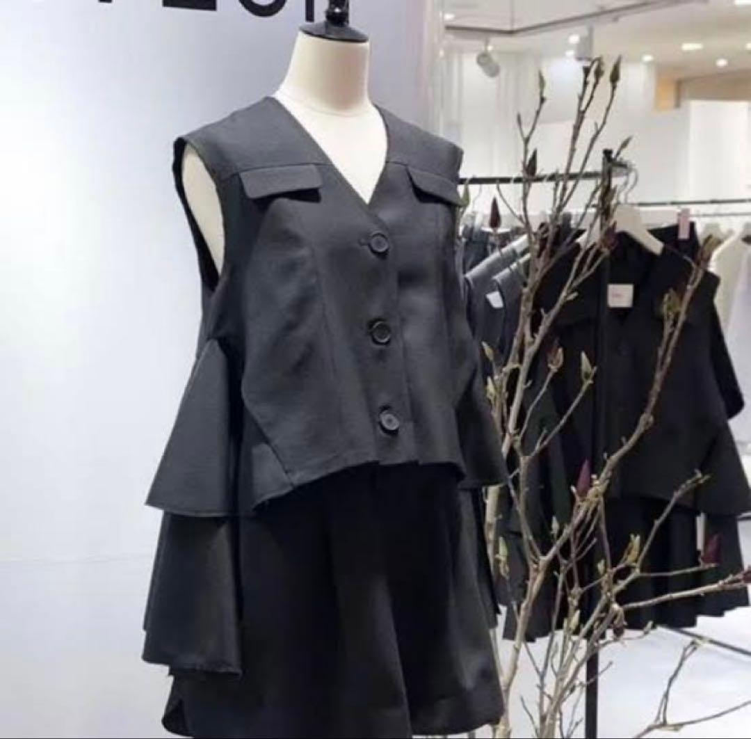 HYEON へヨン　blossom gilet ジレ　ベスト