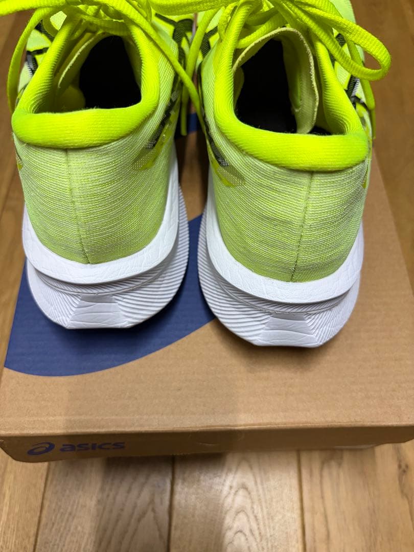 asics マジックスピード4 27.5cm カーボン搭載ランニングシューズ