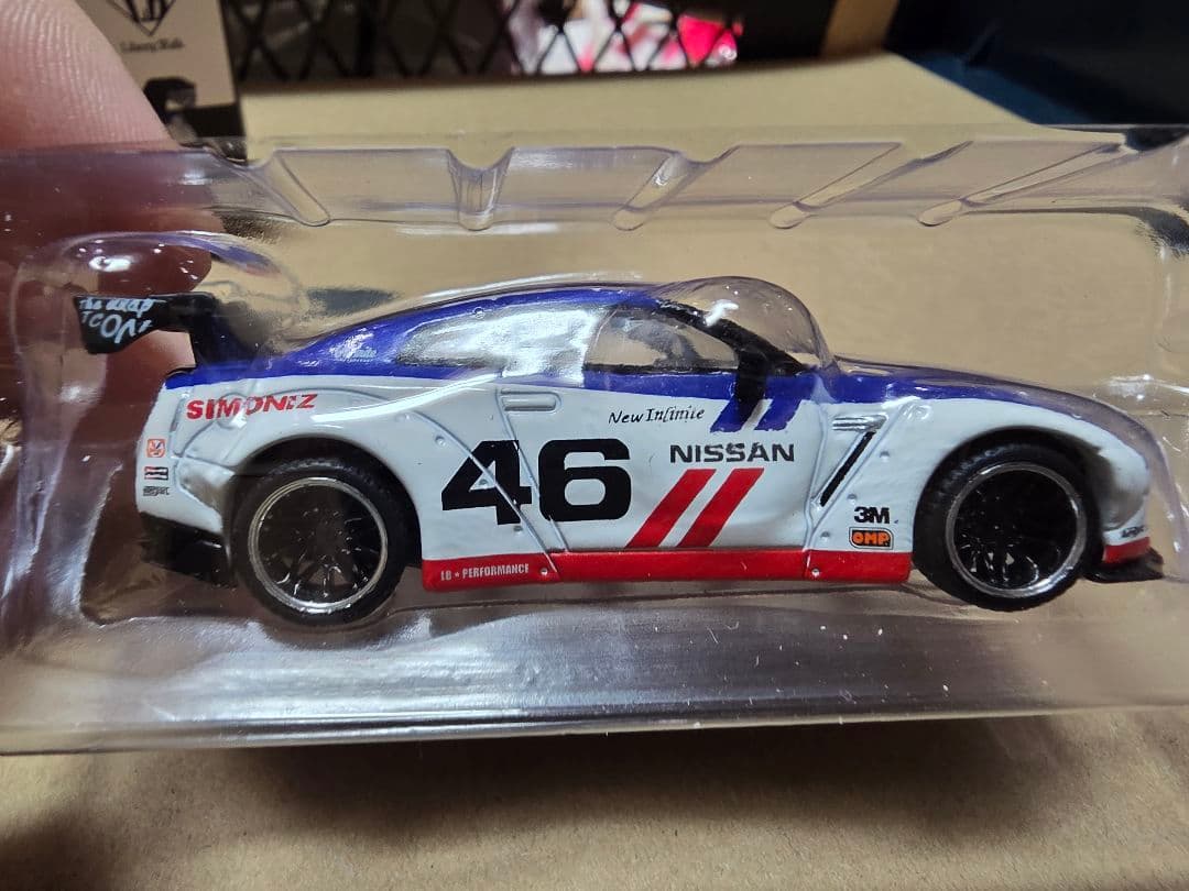 MINI GT LB★WORKS Nissan GT-R #132