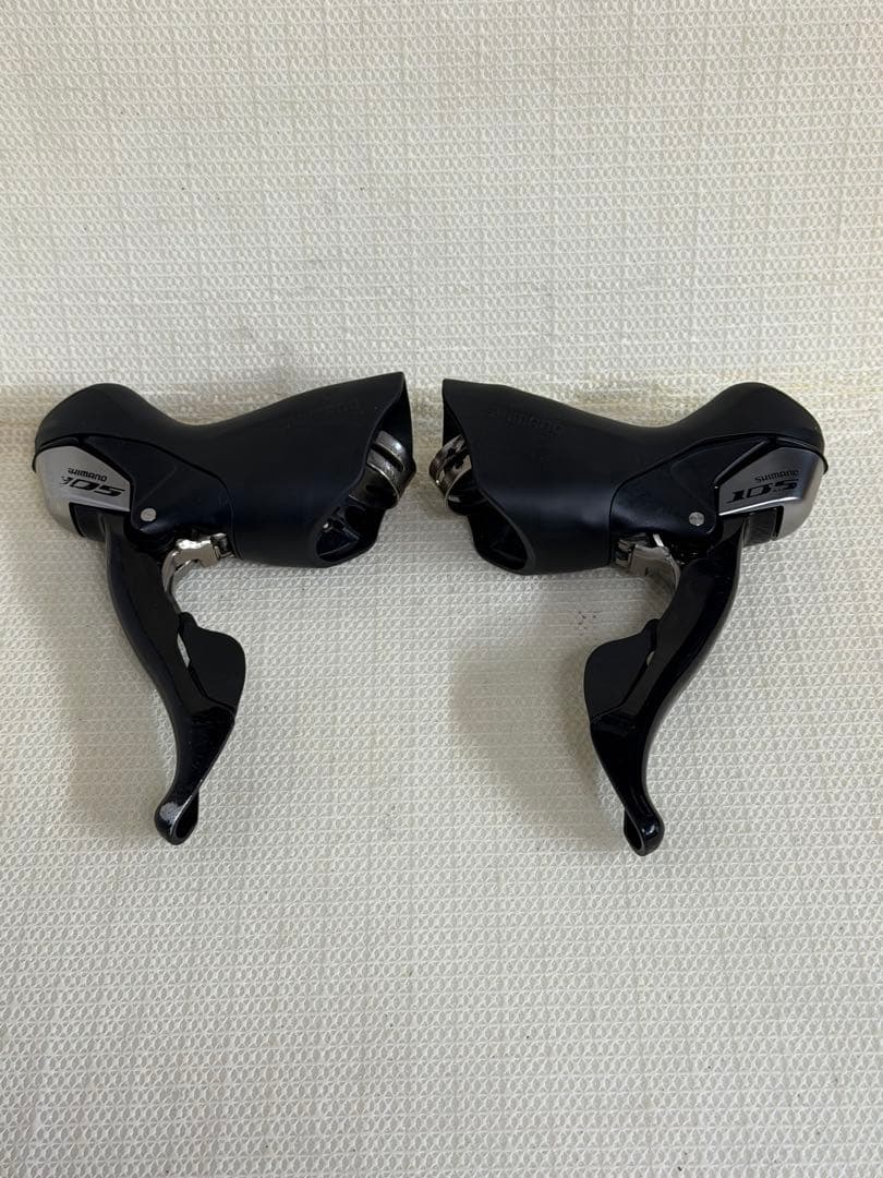ST-5700 105 10s STIレバー 左右セット　シマノ