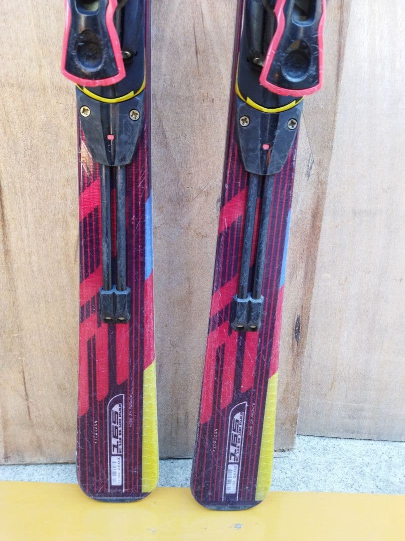 サロモン　SALOMON　EQUIPE 3V スキー板 レッド/イエロー