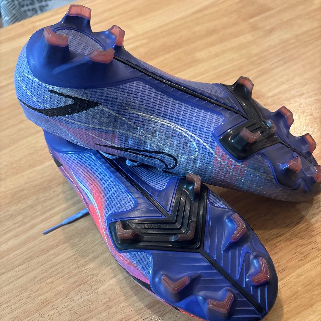 Nike サッカーシューズ ハイカット 紫/赤