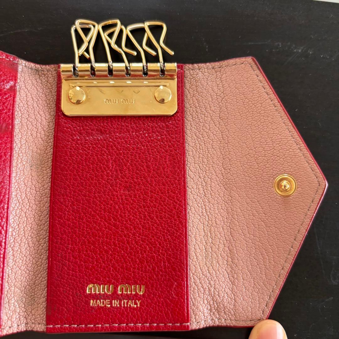 miu miu ピンク レザー キーケース