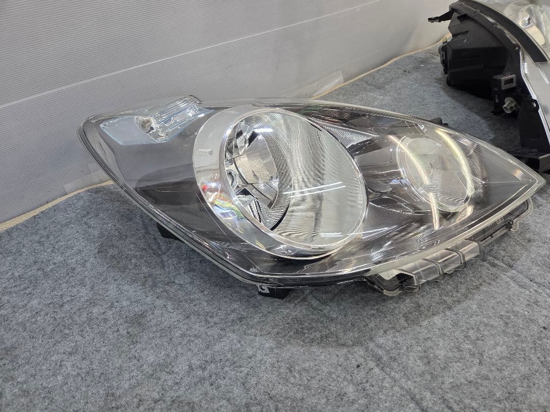 ノート　E11　後期　ヘッドライト　左右　　キセノンHID　最高級クリア施工