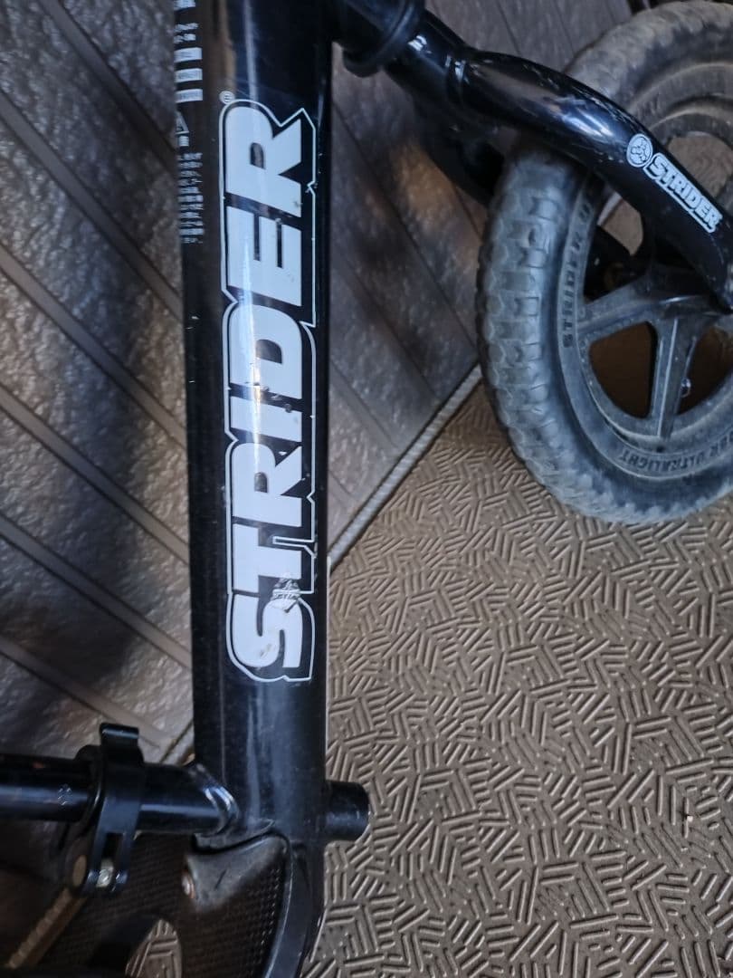 STRIDER Sport Pro 12 バランスバイク ブラック