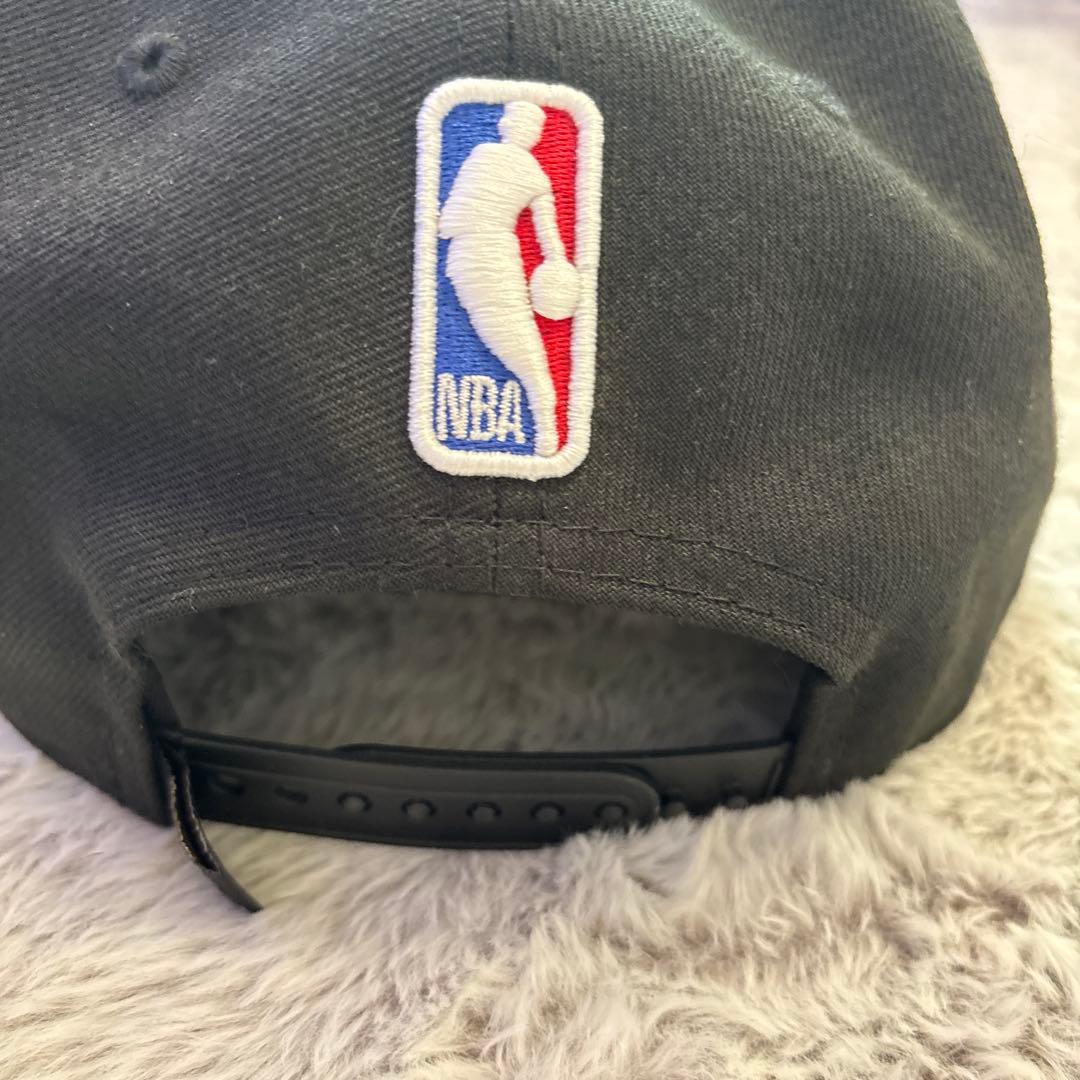 【新品】NBAロサンゼルス・レイカーズ2020優勝記念キャップ
