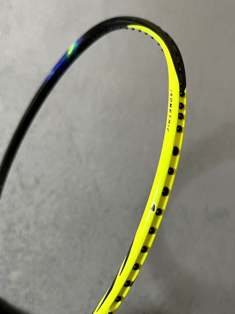 YONEX アストロクス77 4UG5