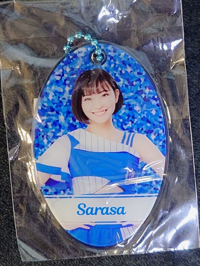 横浜ベイスターズ diana Sarasaさんキーホルダー＆非売品コースター