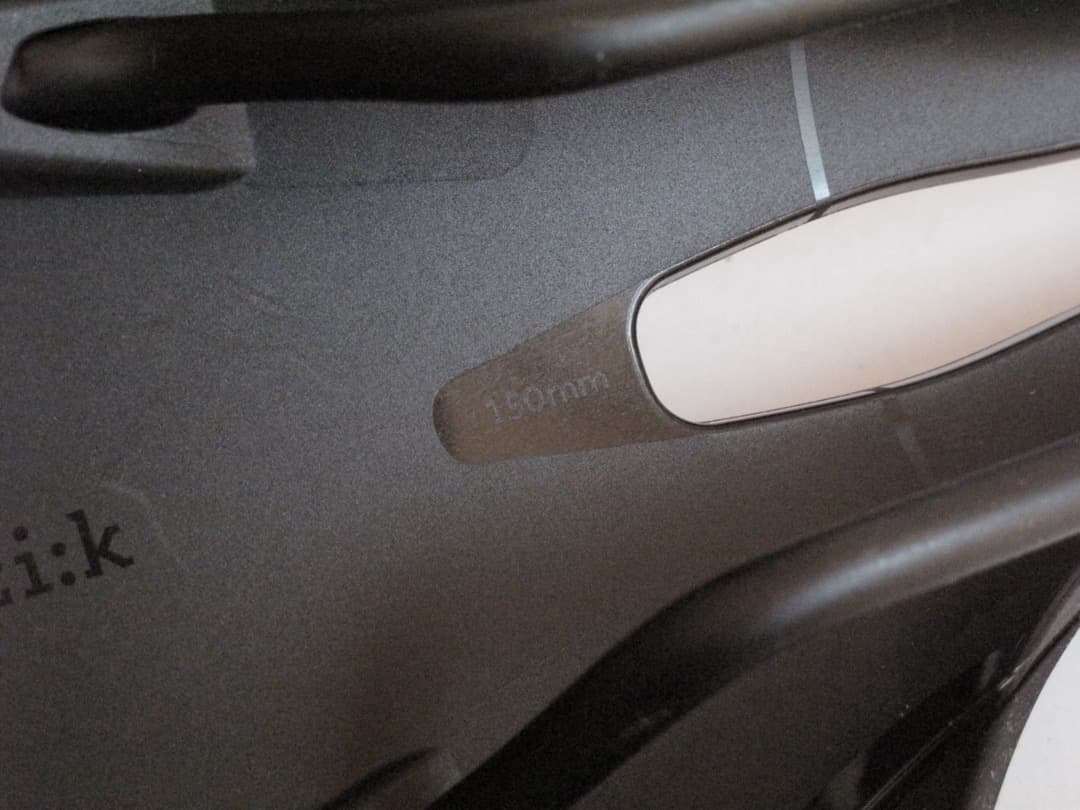 Fizik Antares Test Largeエルゴノミックサドル ブラック