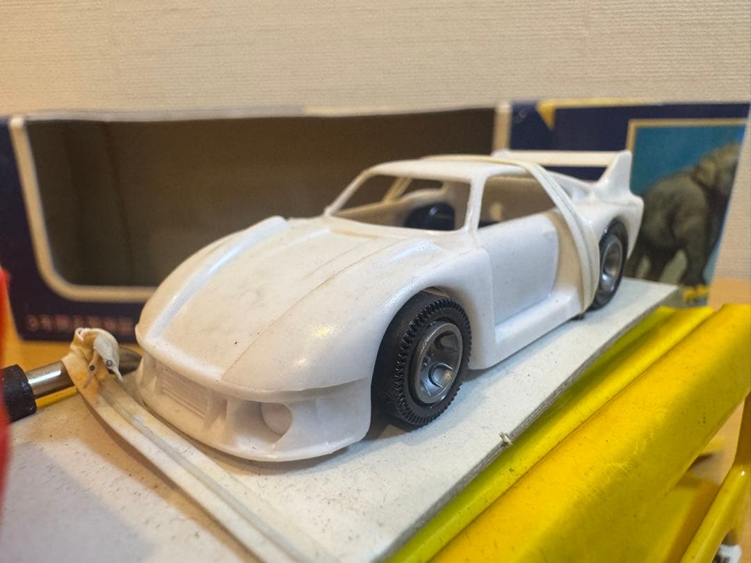 【Tonka】ニューカーキャリアPorsche 935 2台