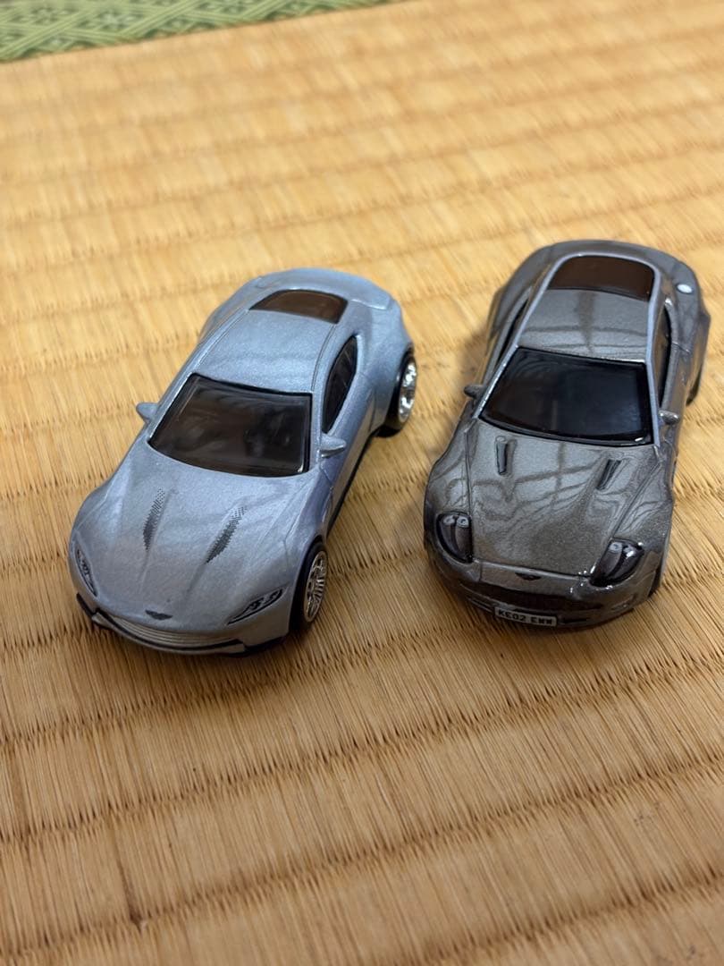 アストンマーチン ミニカー 2台セット　007