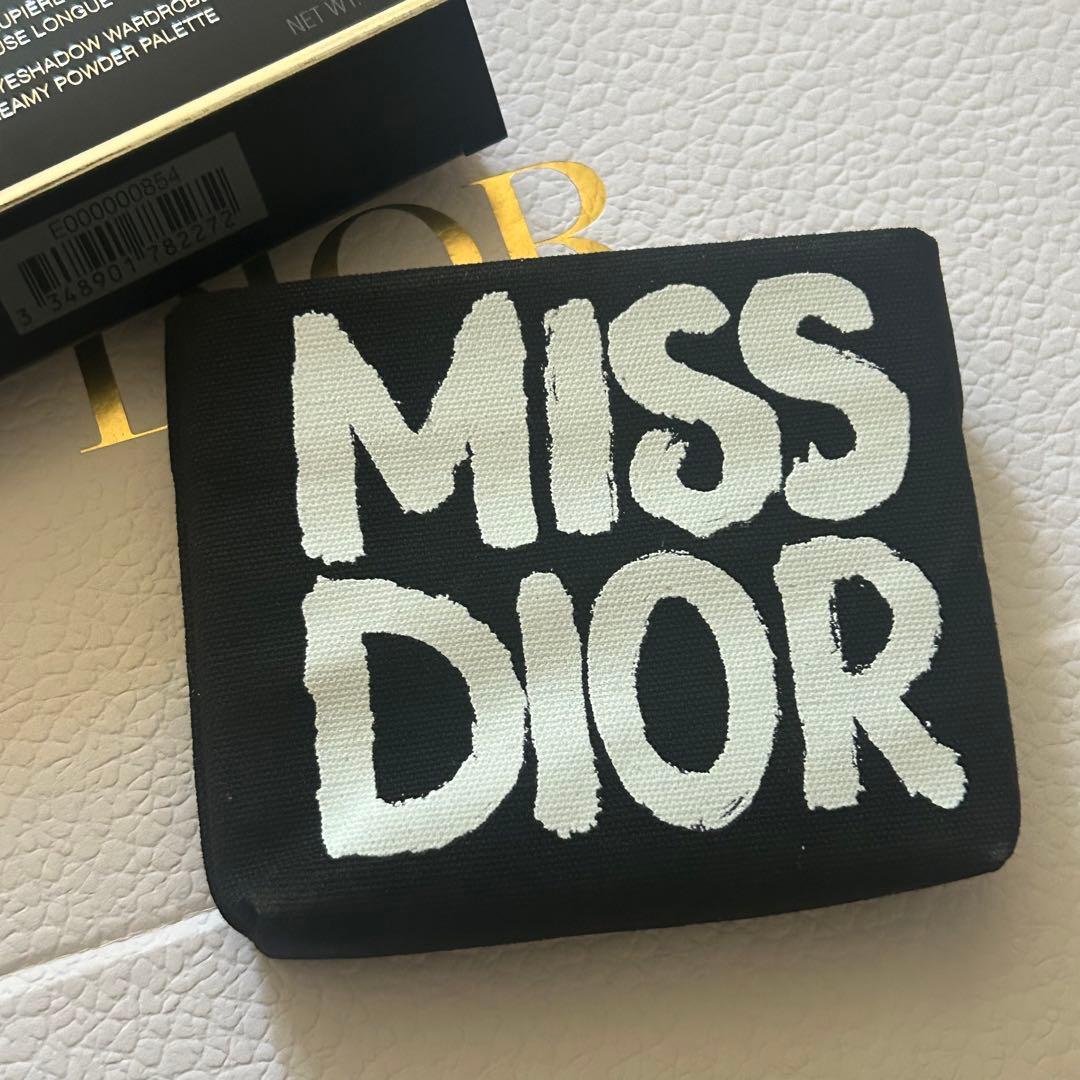 MISS DIOR アイシャドウパレット