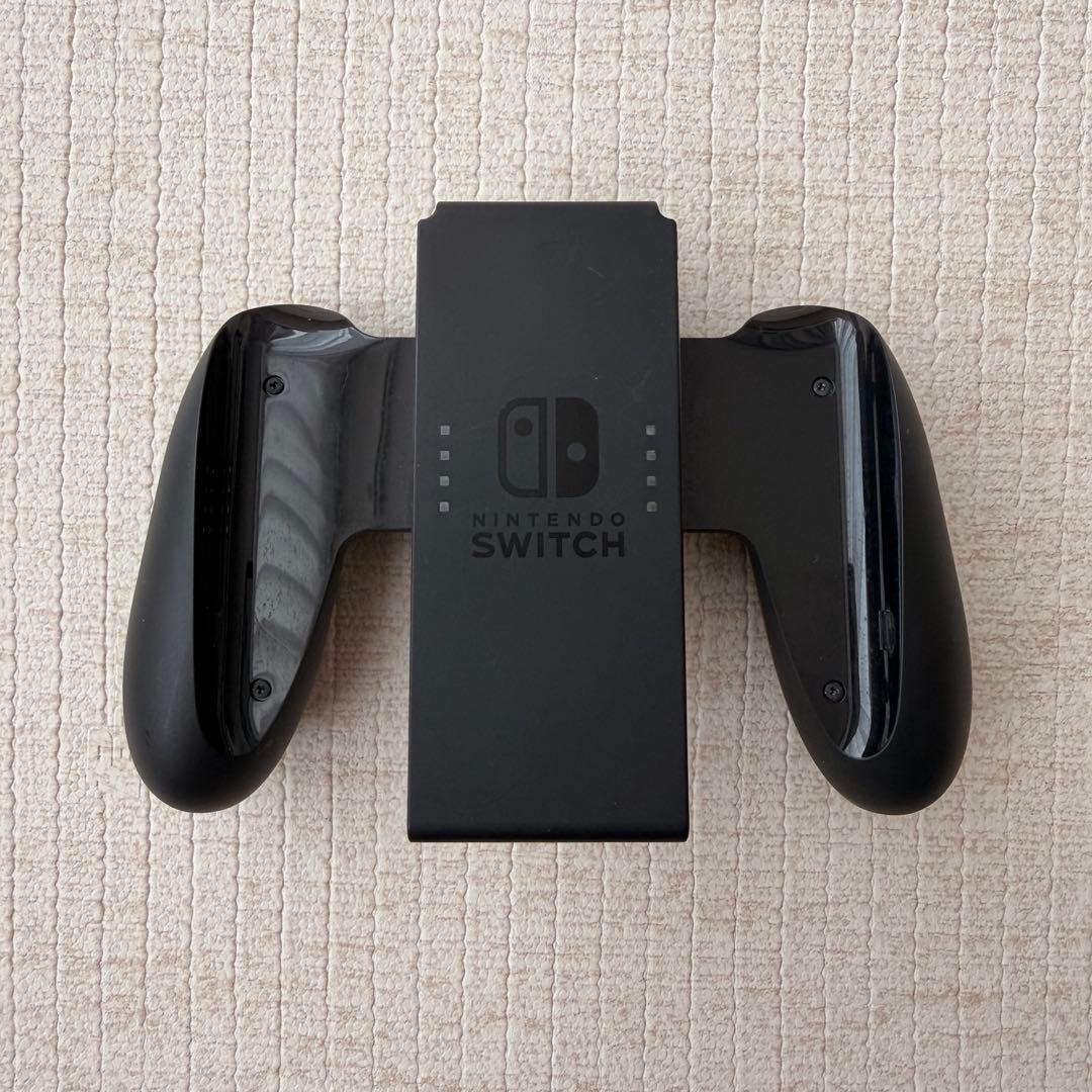 美品 Nintendo Switch 本体 Joy-Con グリップ付