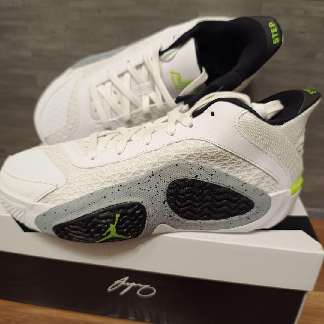 ジョーダン(JORDAN)(キッズ)ジュニアバスケットシューズ バッシュ 25㌢