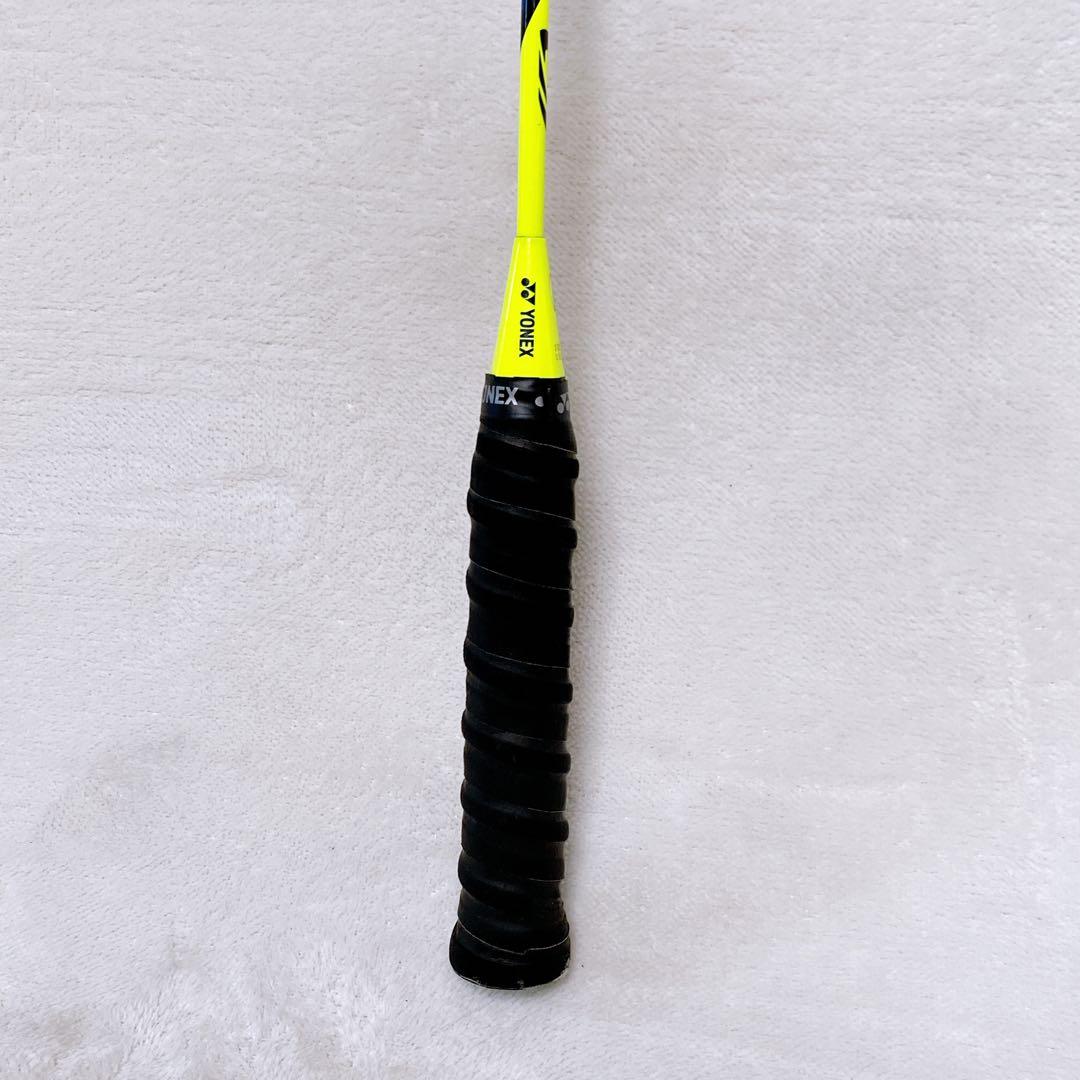 美品　YONEX　ASTROX77 アストロクス77　3UG5　バドミントン