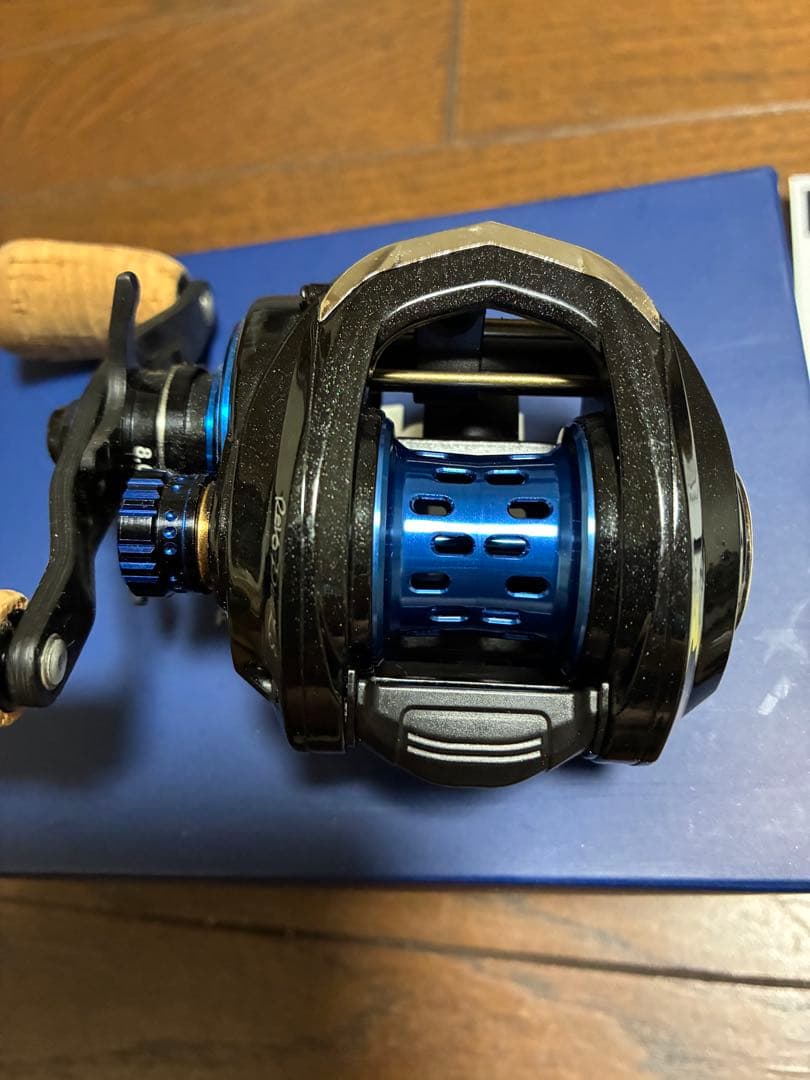 Abu Garcia REVO DEEZ8-L ベイトリール