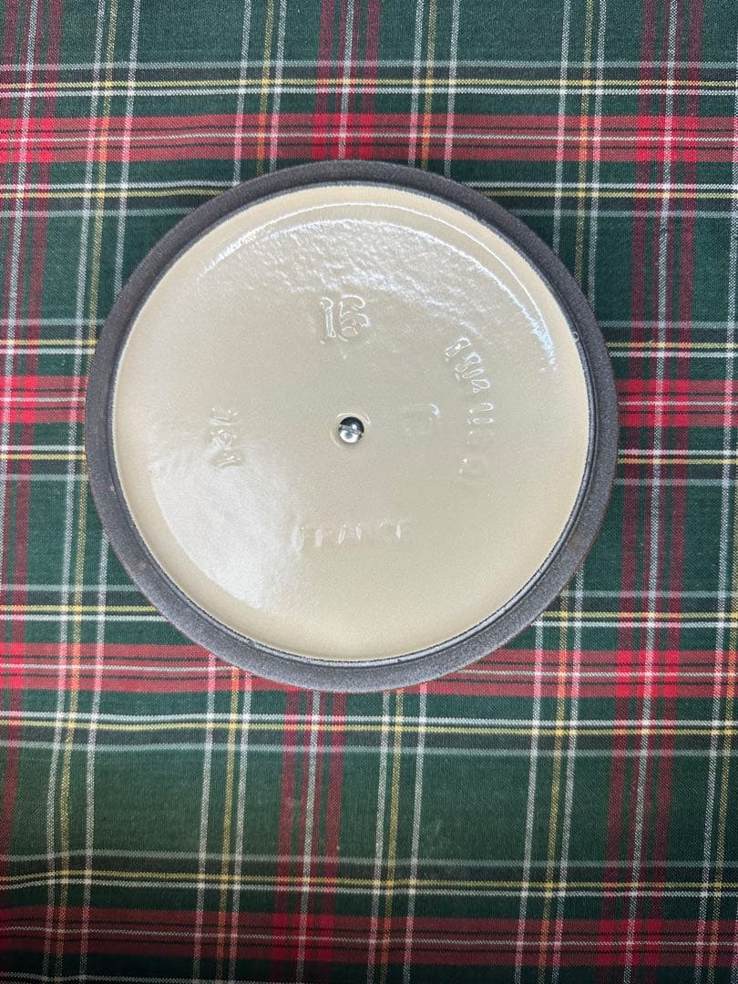 ル・クルーゼ(Le Creuset) 16 オレンジ 新品未使用　箱無し