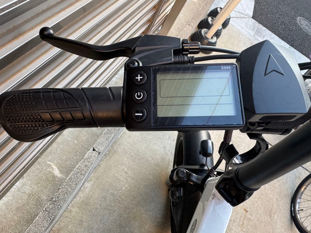 A20F XE ホワイト 電動アシスト自転車