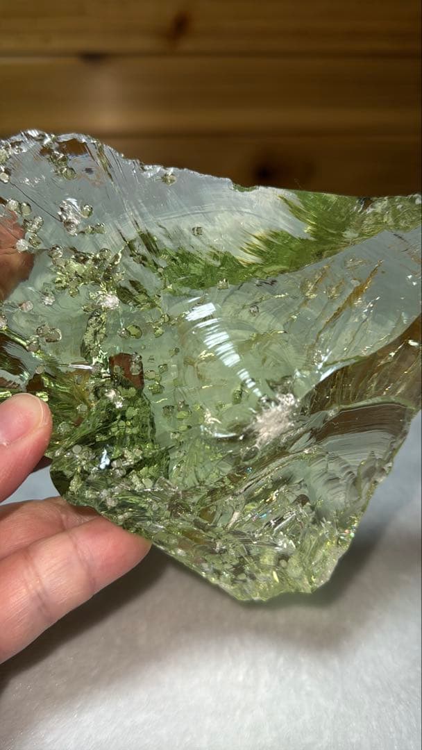 ⑤希少色 ジャワ島産火山性ガラス レモンライム クリストバライト結晶 原石かち割