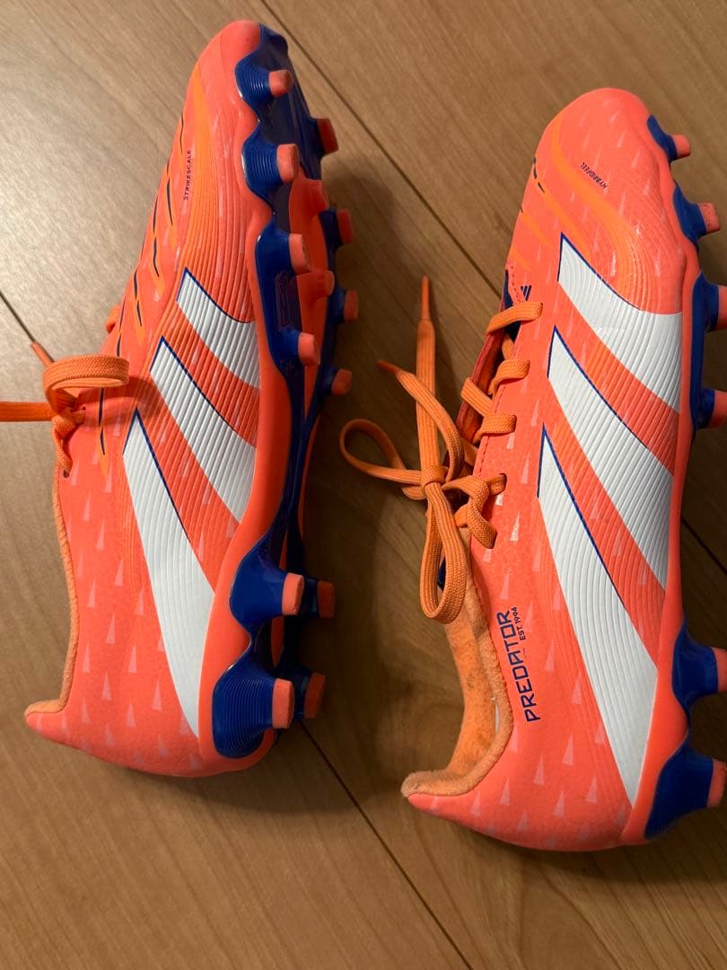 キッズ プレデター LEAGUE HG/AG / 土・人工芝用 adidas
