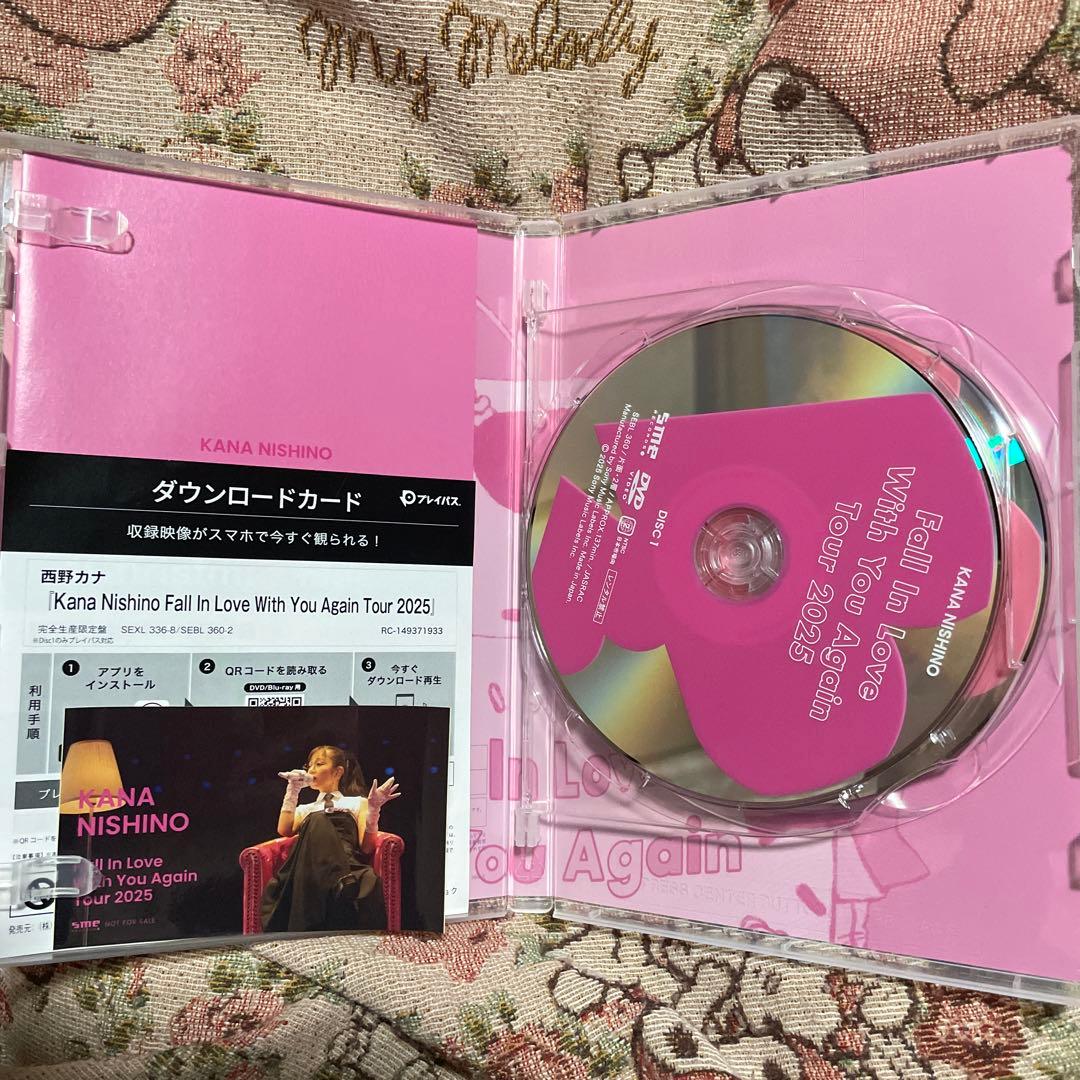 西野カナ完全生産限定盤 DVDFall ln love 2025ステッカー付き♪