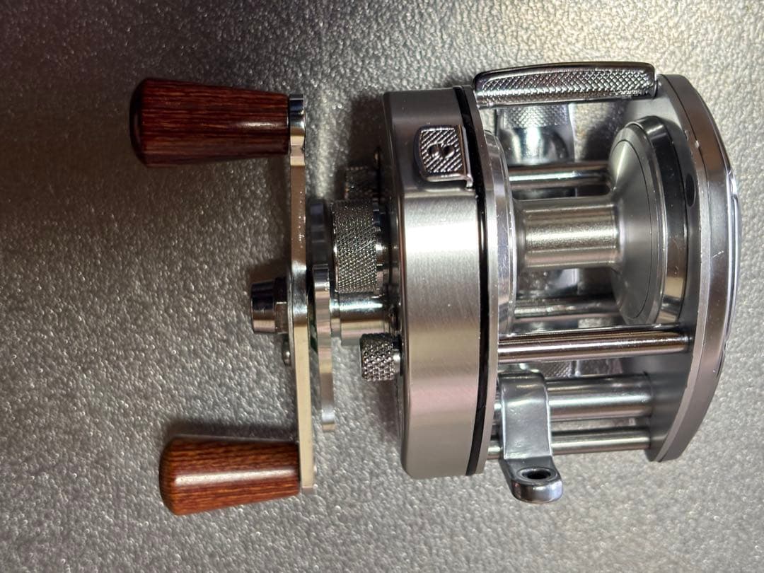 Shimano Bantam 100 ベイトリール