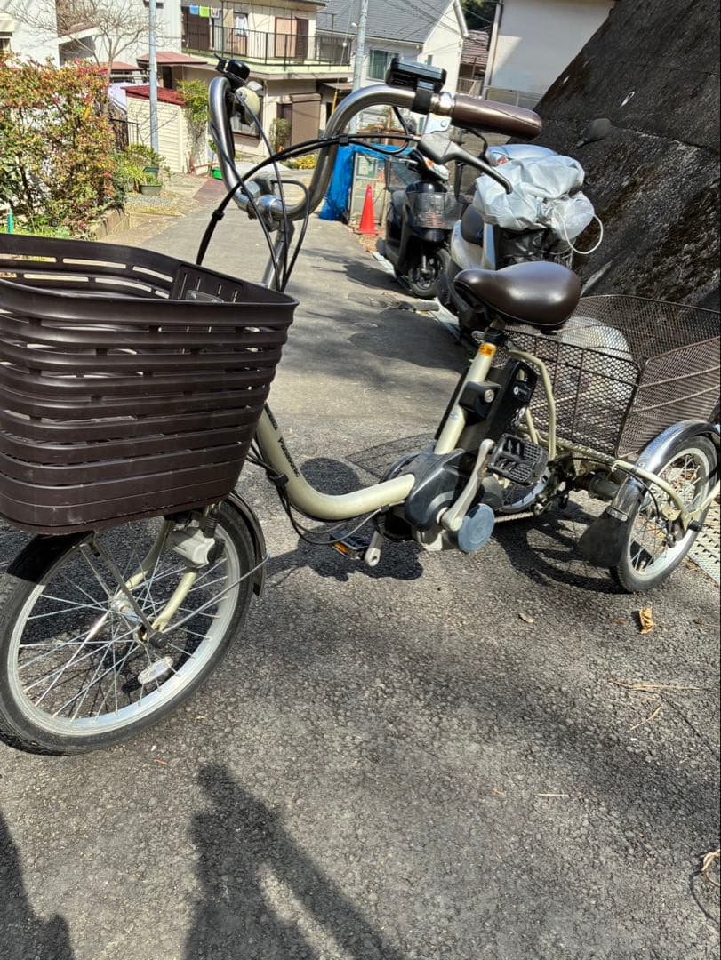 電動アシスト自転車 PanasonicBE-ELR835Tシルバー2022年性